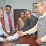 “देवी स्वरूप बेटियों का अपमान बर्दाश्त नहीं—समाजों का हस्ताक्षर अभियान तेज, नेताओं का समर्थन जारी”